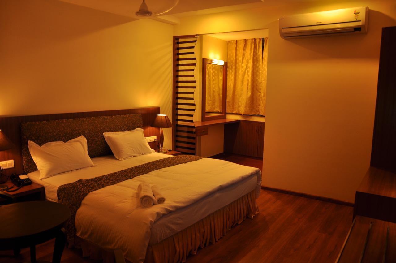 Hotel The Uday Regency Kota  Exterior photo