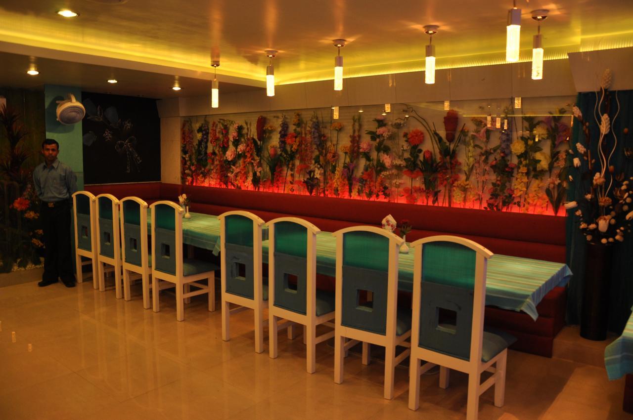 Hotel The Uday Regency Kota  Exterior photo
